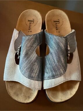 Think! Mizzi Face Women's Grey Suede & Metallic Slip-On Sandals